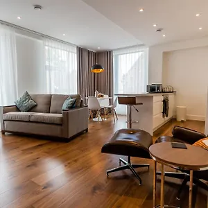 https://castle-chambers.yorkshirehotels.net
