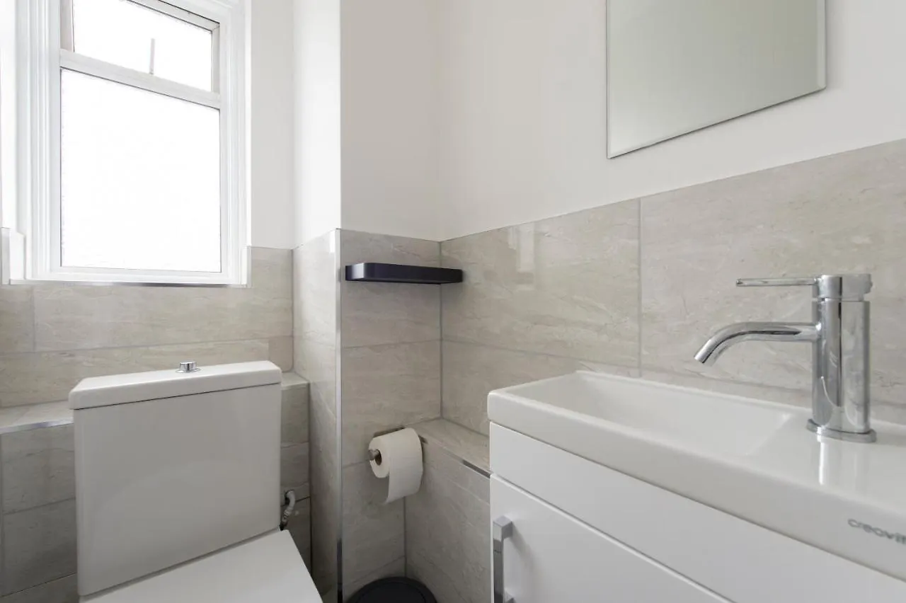 Modern Luxury Apartment By Mile End 伦敦 0*,